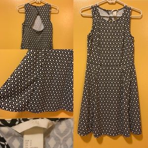 Black and white patterned dress